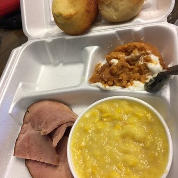 Wade's Restaurant - Ham steak, creamed corn, sweet potato casserole - Southern Near Me - Spartanburg, South Carolina Wade's Restaurant - Ham steak, creamed corn, sweet potato casserole - Southern Near Me - Spartanburg, South Carolina