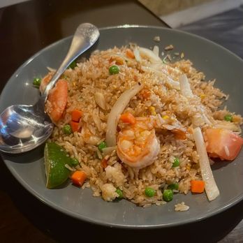 Thai Bloom - Fried rice with shrimp. - Thai Near Me - Beaverton, Oregon