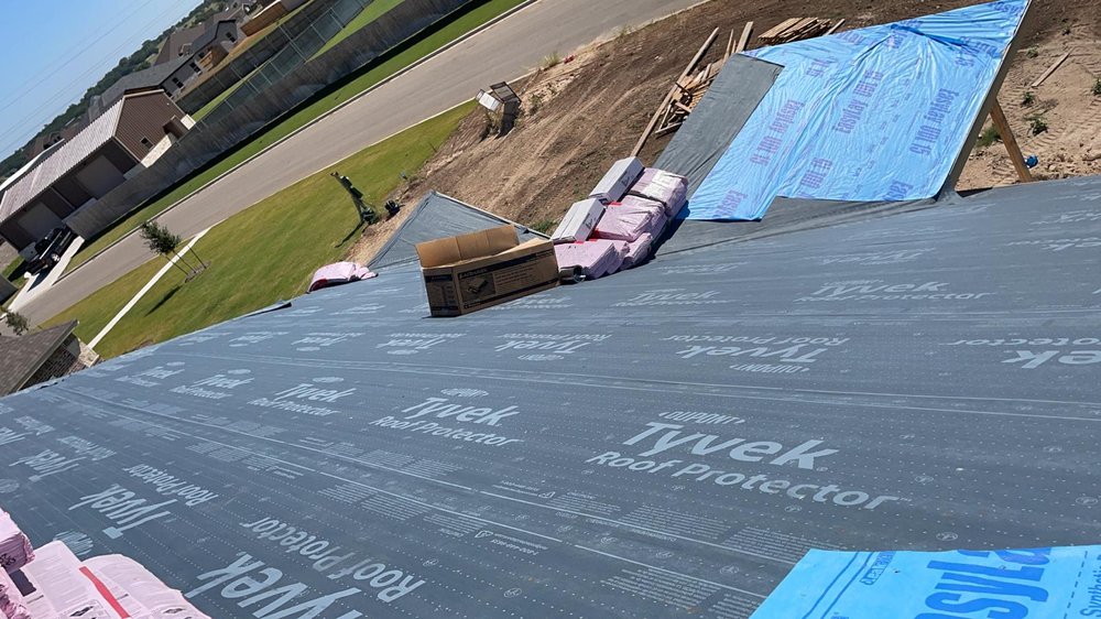 Slide of Bbenitez Roofing