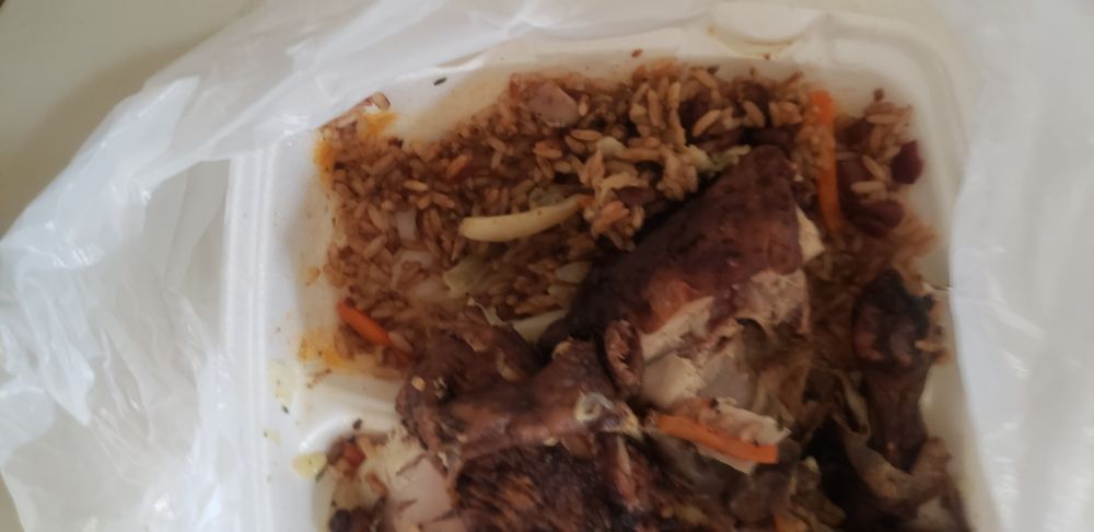 Reggae Boyz Authentic Food Cooking From Home Logo