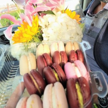 CC's Macarons and Desserts - Macaron/flower surprise for my gf's bday! - Macarons Near Me