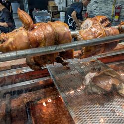 Lechonera Los Amigos - Lechon