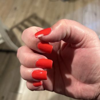 GlamX Nails & Spa - Chipped gel thumb nail - Nail Salons Near Me - Redlands, California GlamX Nails & Spa - Chipped gel thumb nail - Nail Salons Near Me - Redlands, California