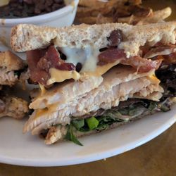 Knuckleheads Kafe - Santa Fe Club with hand cut fries and baked beans.