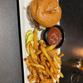 BRU Burger Bar - Bison burger - New American Near Me - Evansville, Indiana BRU Burger Bar - Bison burger - New American Near Me - Evansville, Indiana