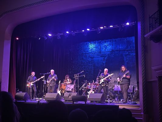 Wealthy Theatre by null