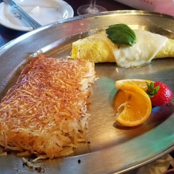 Saddle Ranch - Omelette with added avocado - Steakhouses Near Me - Orange, California Saddle Ranch - Omelette with added avocado - Steakhouses Near Me - Orange, California