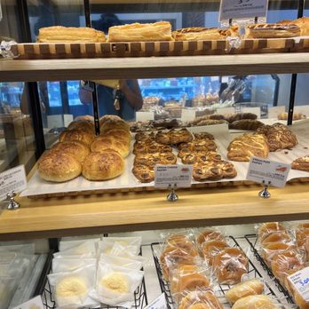 Tous Les Jours - Bakeries Near Me - Winter Park, Florida Tous Les Jours - Bakeries Near Me - Winter Park, Florida