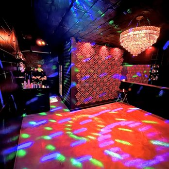 B Lounge NYC - BACK ROOM
Private party room with in-room cocktail bar up to 30 guests - Lounges Near Me - New York, New York B Lounge NYC - BACK ROOM
Private party room with in-room cocktail bar up to 30 guests - Lounges Near Me - New York, New York