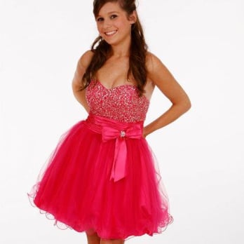 Proms & Pearls - Bridal Near Me - Halifax, XWY Proms & Pearls - Bridal Near Me - Halifax, XWY