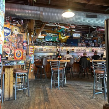 El Bait Shop - Beer pulls galore! - Bars Near Me - Des Moines, Iowa El Bait Shop - Beer pulls galore! - Bars Near Me - Des Moines, Iowa