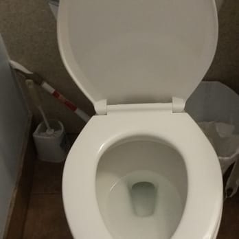 Polynesian Hostel Beach Club - Toilet is cleaner than my one at home. I'm not kidding. - Hostels Near Me - Honolulu, Hawaii Polynesian Hostel Beach Club - Toilet is cleaner than my one at home. I'm not kidding. - Hostels Near Me - Honolulu, Hawaii