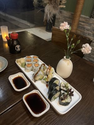 Hiromi sushi by null