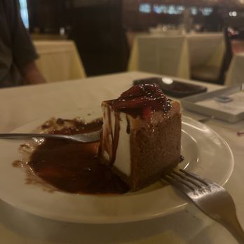 Monte Carlo - Cheesecake - Steakhouses Near Me - Minneapolis, Minnesota