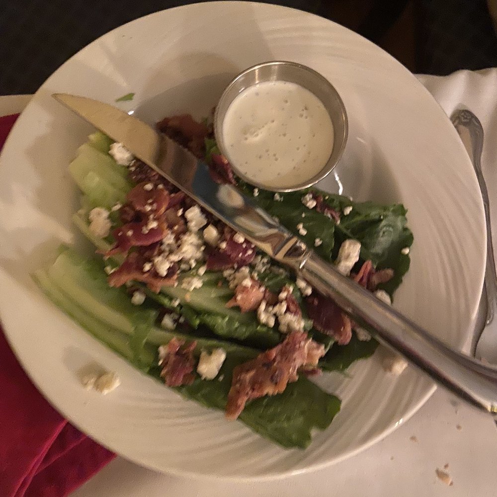 Cooper's Landing - Wedge salad - Hotels Near Me - Clarksville, Virginia