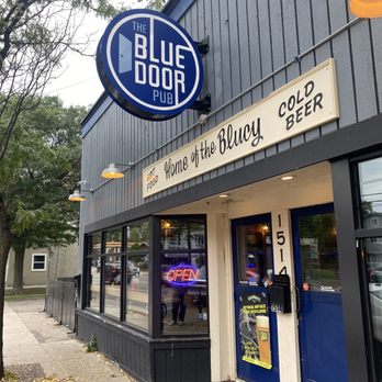 Blue Door Pub Como Ave - Outside - Burgers Near Me - Minneapolis, Minnesota