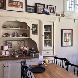 Penny Farthing Tea Room & Bakery