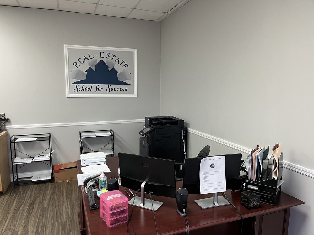 REAL ESTATE SCHOOL FOR SUCCESS Updated October 2024 288 Saint