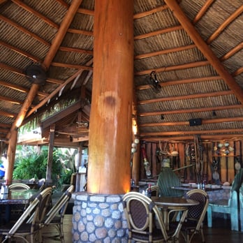 Guanabanas - Eating Sunday breakfast under the tiki! - Seafood Near Me - Jupiter, Florida