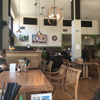 Le Pho - Clean inside! - Vietnamese Near Me - Berkeley, California