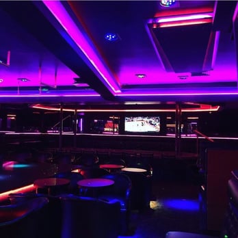 Club Rock-Za - New tvs, lights, main stage area.. Complete renovation is in the works.. One of Hawaii's premier gentlemen's clubs! - Strip Clubs Near Me - Honolulu, Hawaii