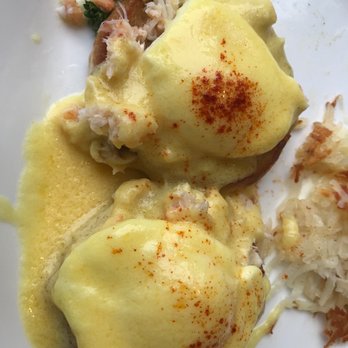 Pig 'N Pancake - Singleness Crab Eggs Benedict! - New American Near Me - Cannon Beach, Oregon Pig 'N Pancake - Singleness Crab Eggs Benedict! - New American Near Me - Cannon Beach, Oregon