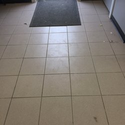Girard Coin Laundry - photo didn't really capture how dirty it was