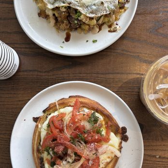 Hen House NYC - South - Lebanese Near Me - New York, New York