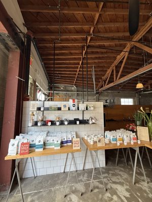 Linea Coffee Roasting + Caffe by null