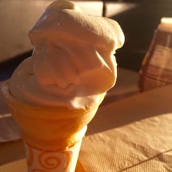 McDonald's - Cone serving training in progress.