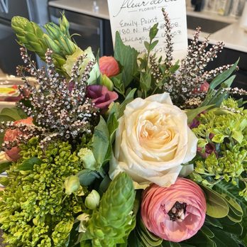Fleur de Lis Florist - Florists Near Me - Chicago, Illinois