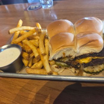 Twin Peaks - Smash burger sliders. New addition! - New American Near Me - Live Oak, Texas Twin Peaks - Smash burger sliders. New addition! - New American Near Me - Live Oak, Texas