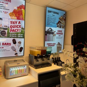 Jars By Fabio Viviani - Drink options - Desserts Near Me - Emeryville, California