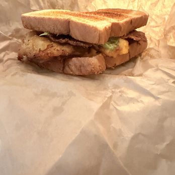 Bill's Grill - Pimento Cheese and Green Tomato Sandwich - American Near Me - Wilson, North Carolina Bill's Grill - Pimento Cheese and Green Tomato Sandwich - American Near Me - Wilson, North Carolina