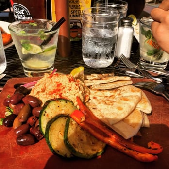 Panther Pub - Hummus plate *without the feta cheese, as requested. - Pubs Near Me - Allamuchy, New Jersey
