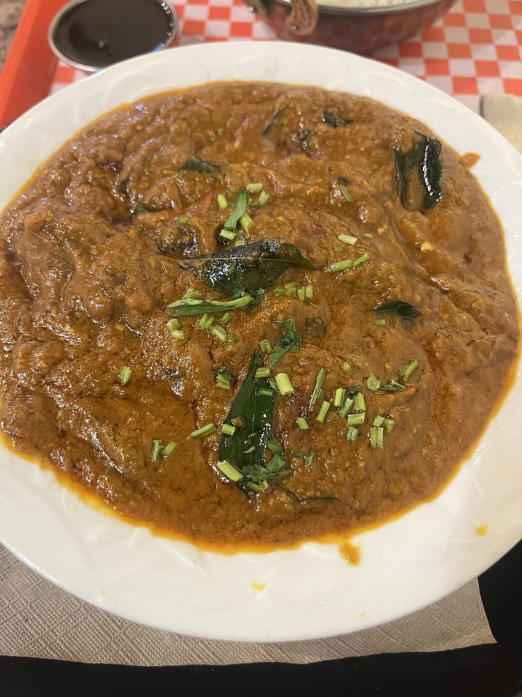 Makhani Indian Restaurant Logo