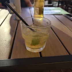 Molly Bloom's Irish Pub - Amaretto sour