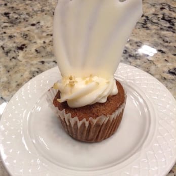 Silver Reef Casino - Carrot cake cupcake. . .imaginatively decorated! - Hotels Near Me - Ferndale, Washington Silver Reef Casino - Carrot cake cupcake. . .imaginatively decorated! - Hotels Near Me - Ferndale, Washington