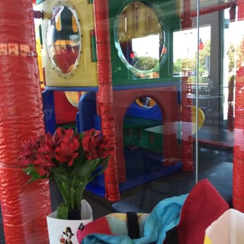 Chick-fil-A - Kids playscape is alway clean and they are always wiping down the glass windows and door. - Fast Food Near Me - West Lake Hills, Texas Chick-fil-A - Kids playscape is alway clean and they are always wiping down the glass windows and door. - Fast Food Near Me - West Lake Hills, Texas