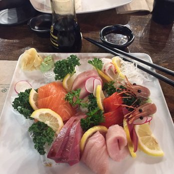 Mr. Sushi Lonsdale - Very consistent sashimi deluxe - Japanese Near Me - North Vancouver, British Columbia