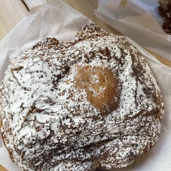 Arsicault - Chocolate almond - Bakeries Near Me - San Francisco, California