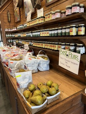 Spicer Orchards Farm Market, Cider Mill, Fudge, Bakery by null