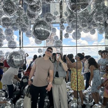 Summit One Vanderbilt - Ballloon room - Observatories Near Me - New York, New York