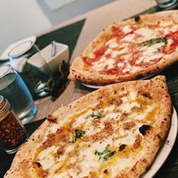 Top 10 Best Gluten Free Pizza In Manhattan Ny Last Updated October 2020 Yelp