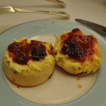 St. James Restaurant - British Near Me - London, XGL