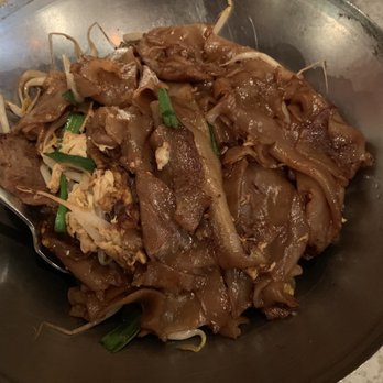 Laut - 8. Char-Kway Teow - Thai Near Me - New York, New York