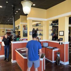 Another Broken Egg Cafe - Lobby