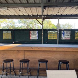 Sully's Backstreet Bar - Table Seating