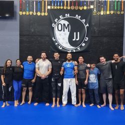 OM Jiu Jitsu - Another Friday Open Mat in the books! Jiu Jitsu, Boxing, MMA. and Judo training