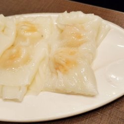 Steamed shrimp rice rolls